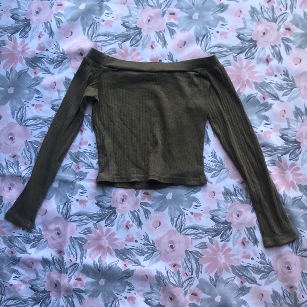 OLIVE GREEN RIBBED OFF THE SHOULDER CROP